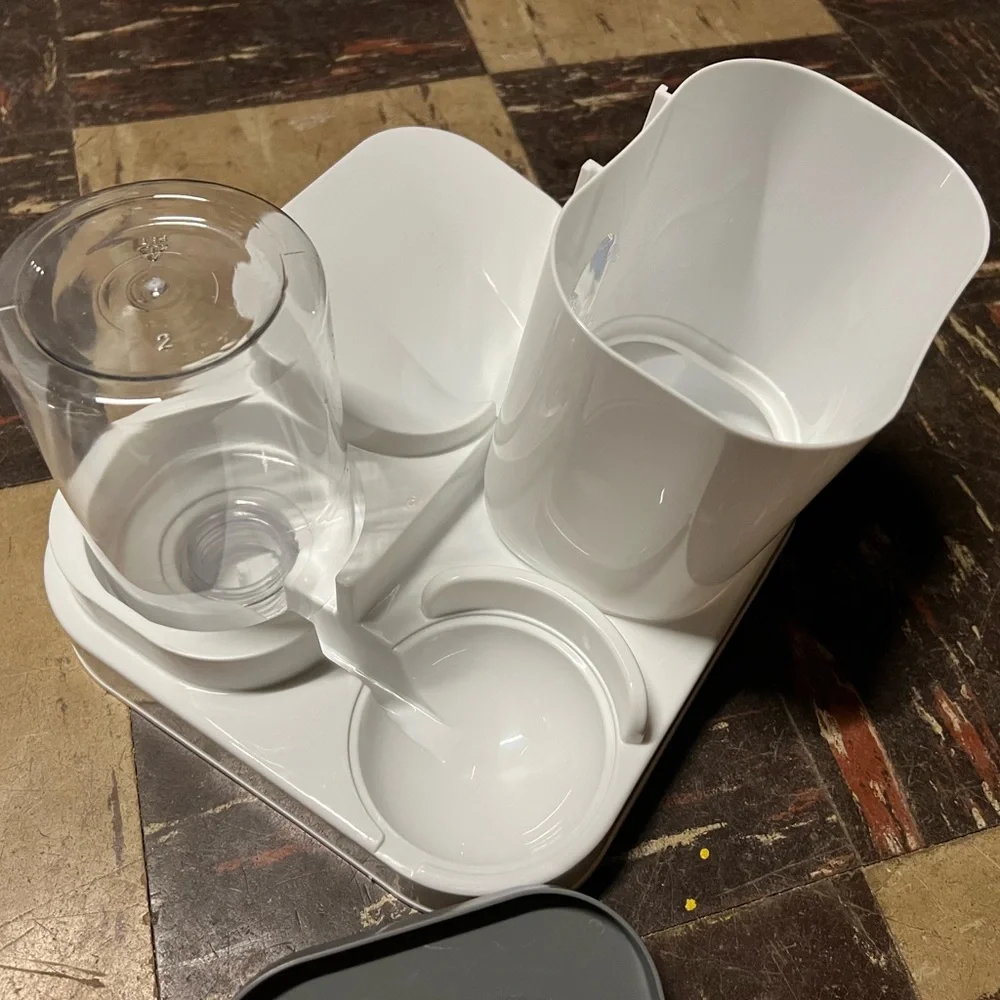 Automatic Pet Feeder with Water Dispenser